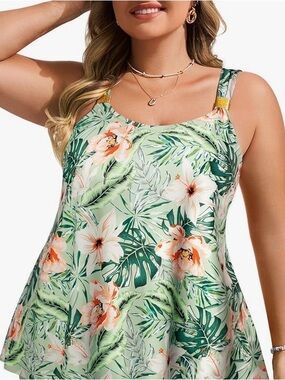 Hanna Nikole Tropical Floral Tankini Swim Top NWT Plus Size 18W